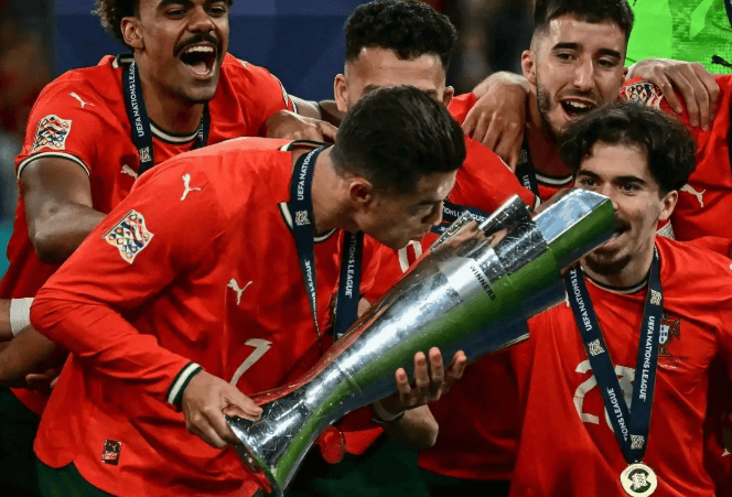 葡萄牙对意大利欧国联胜出,豪取三分的简单介绍 葡萄牙对意大利欧国联胜出,豪取三分的简单介绍