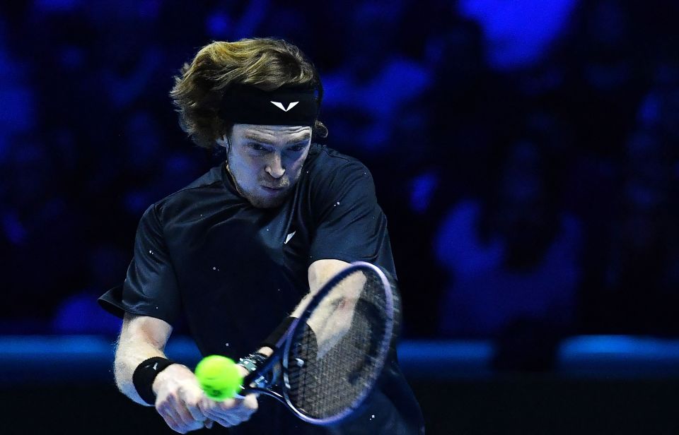 ATP总决赛险胜法网，梅德韦杰夫高光表现
