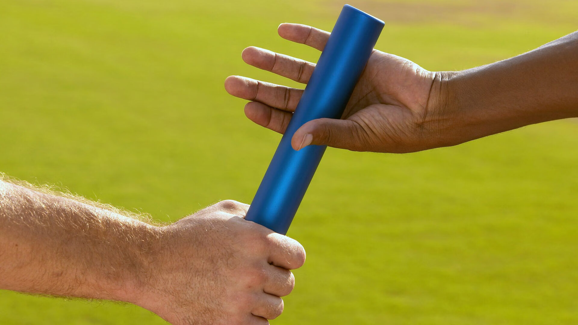 跨界奇迹，当新西兰在加时击败曼联，阿拉巴在F1街道赛接管比赛